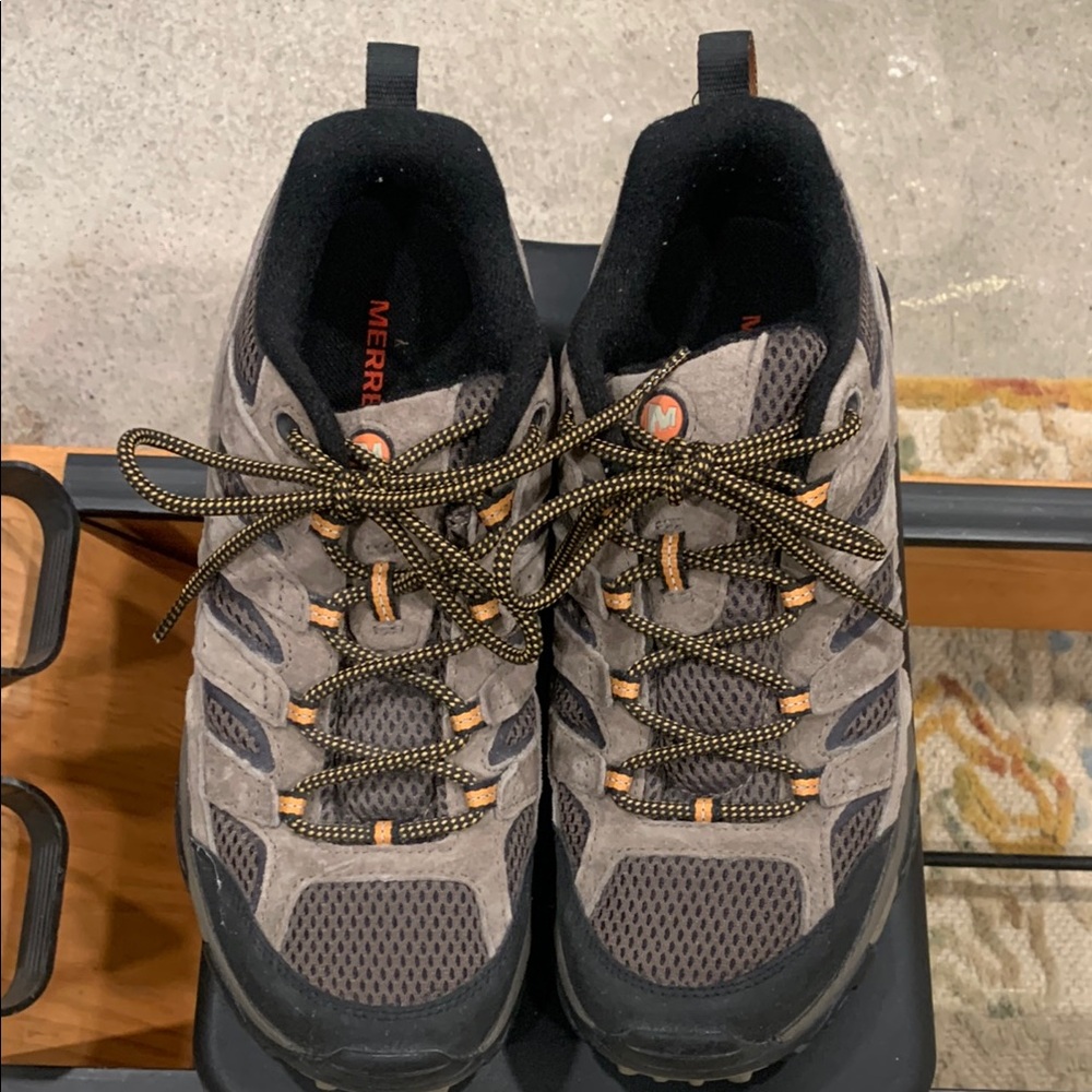 Merrell Men's Gray Hiking Shoes - size 9